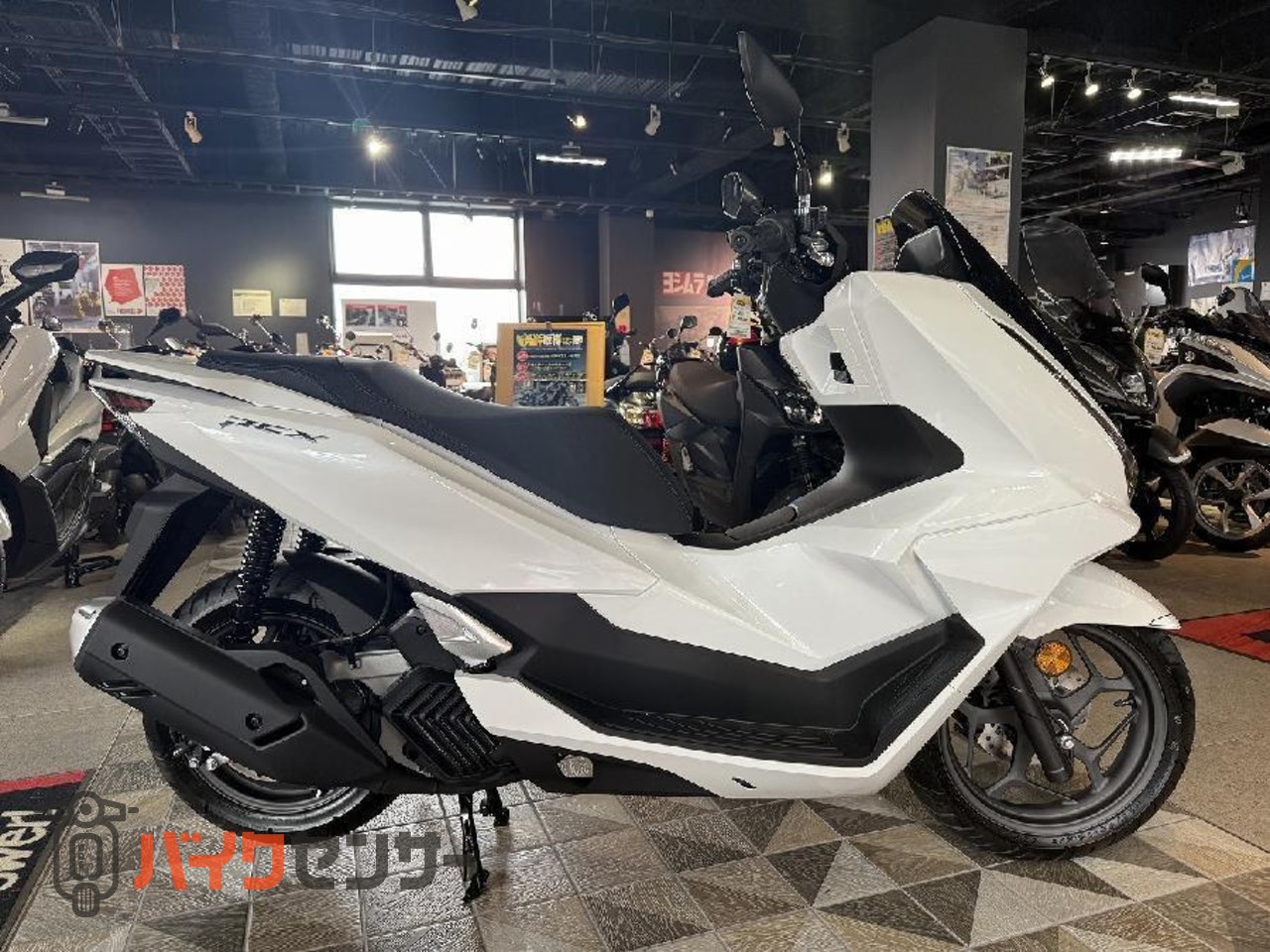 バイク PCX125 PCX125/ホンダの新車・中古バイクを探すなら｜ウェビック バイク選び