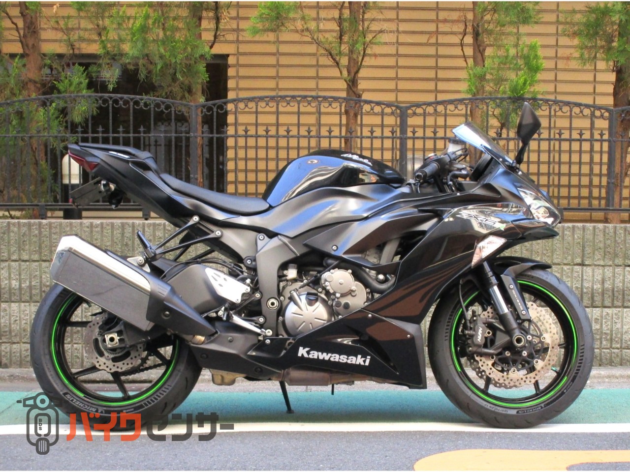 カワサキ Ninja ZX-6R 2019年 メタリックスパークブラック ETC・USB