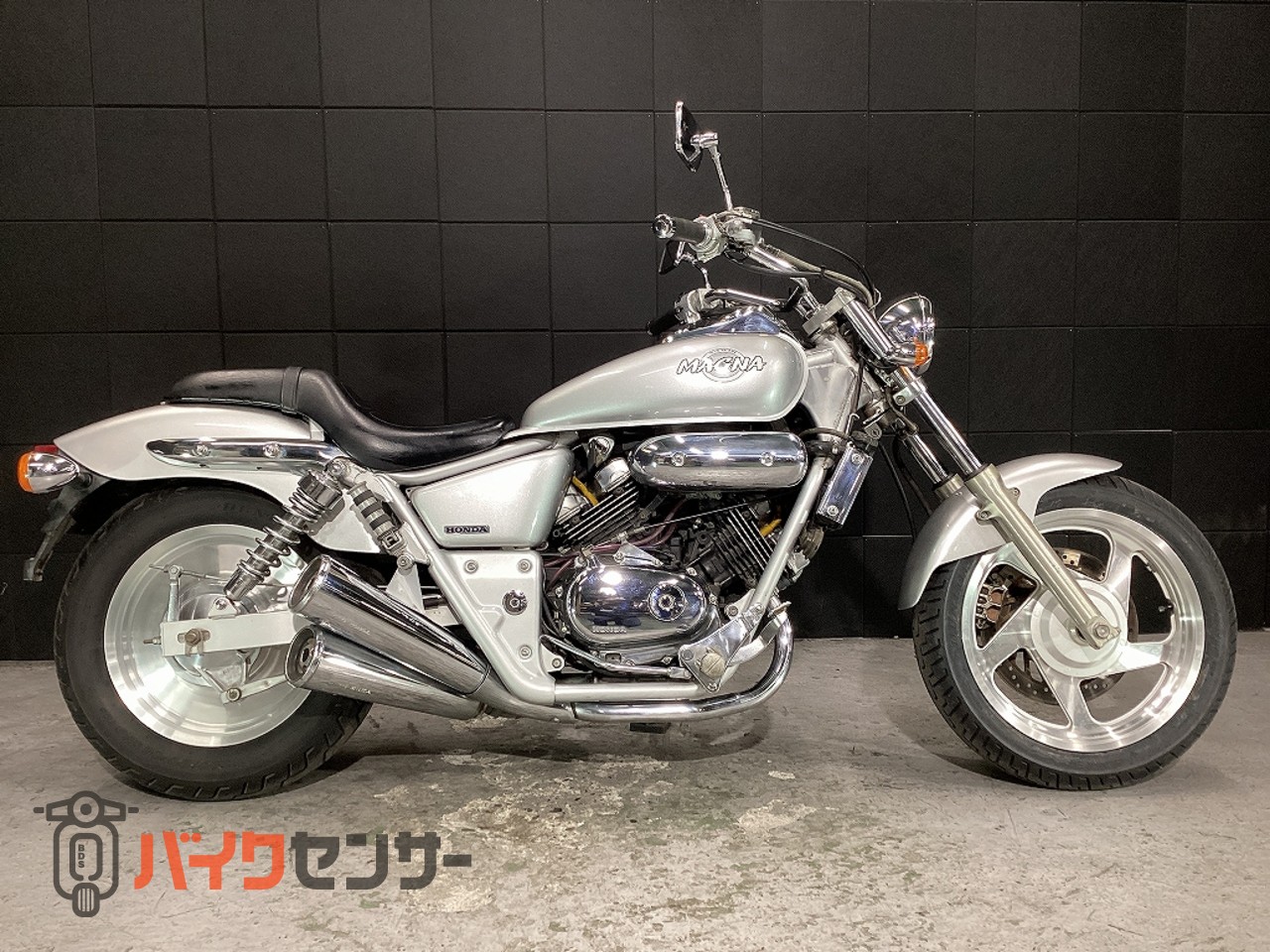 ホンダ マグナ250 乗出し整備済・Fタイヤ新品・後期2001年モデル・MC29