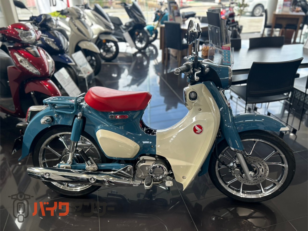 ホンダ スーパーカブC125 2026年モデル パールボスポラスブルー リア