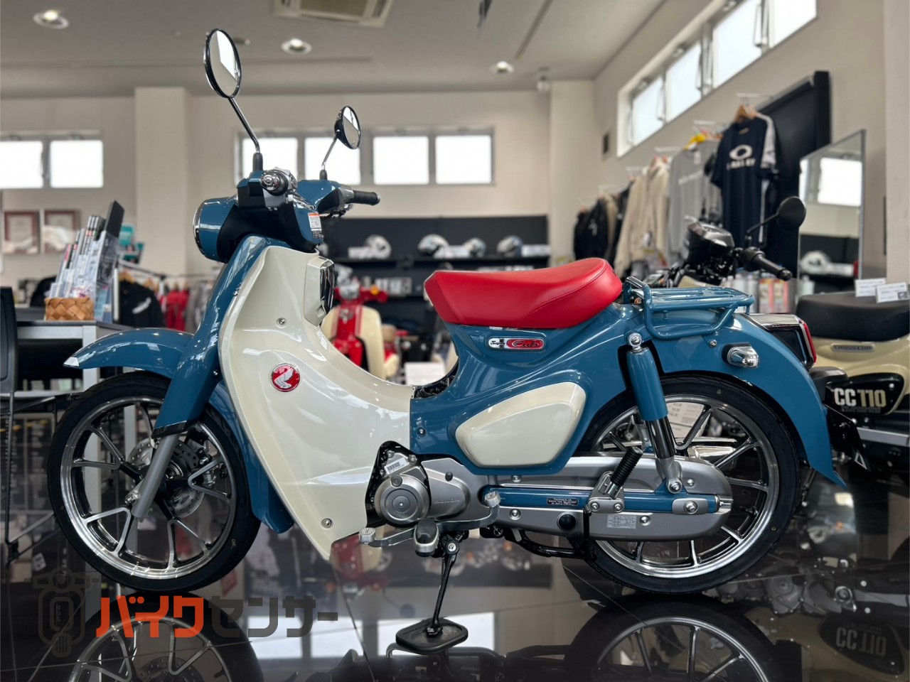 ホンダ スーパーカブC125 2026年モデル パールボスポラスブルー リア