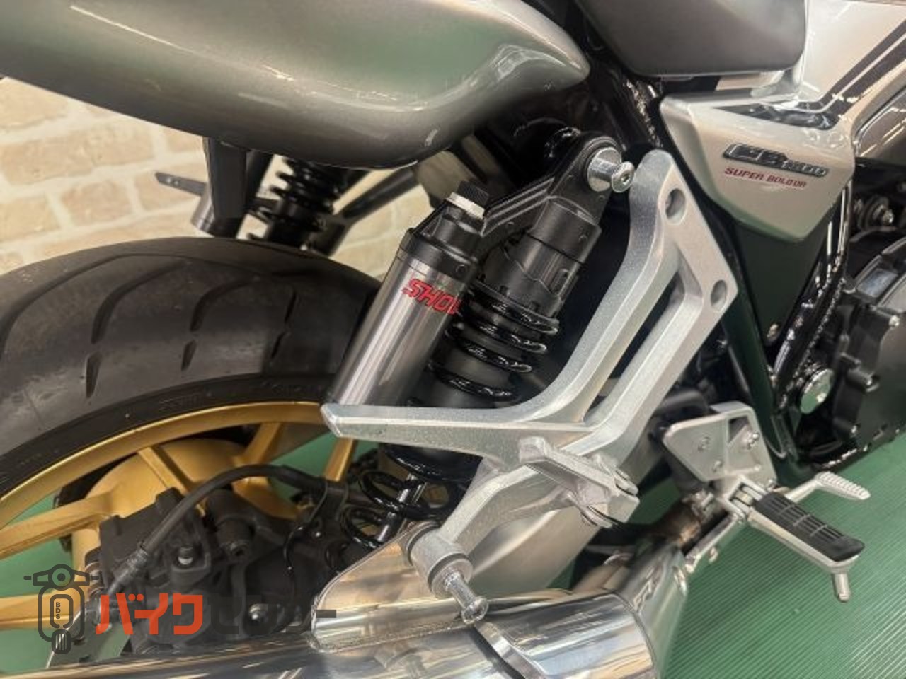 ホンダ CB1300 SUPER ボルドール SC54 ベータシルバーメタリック ETC