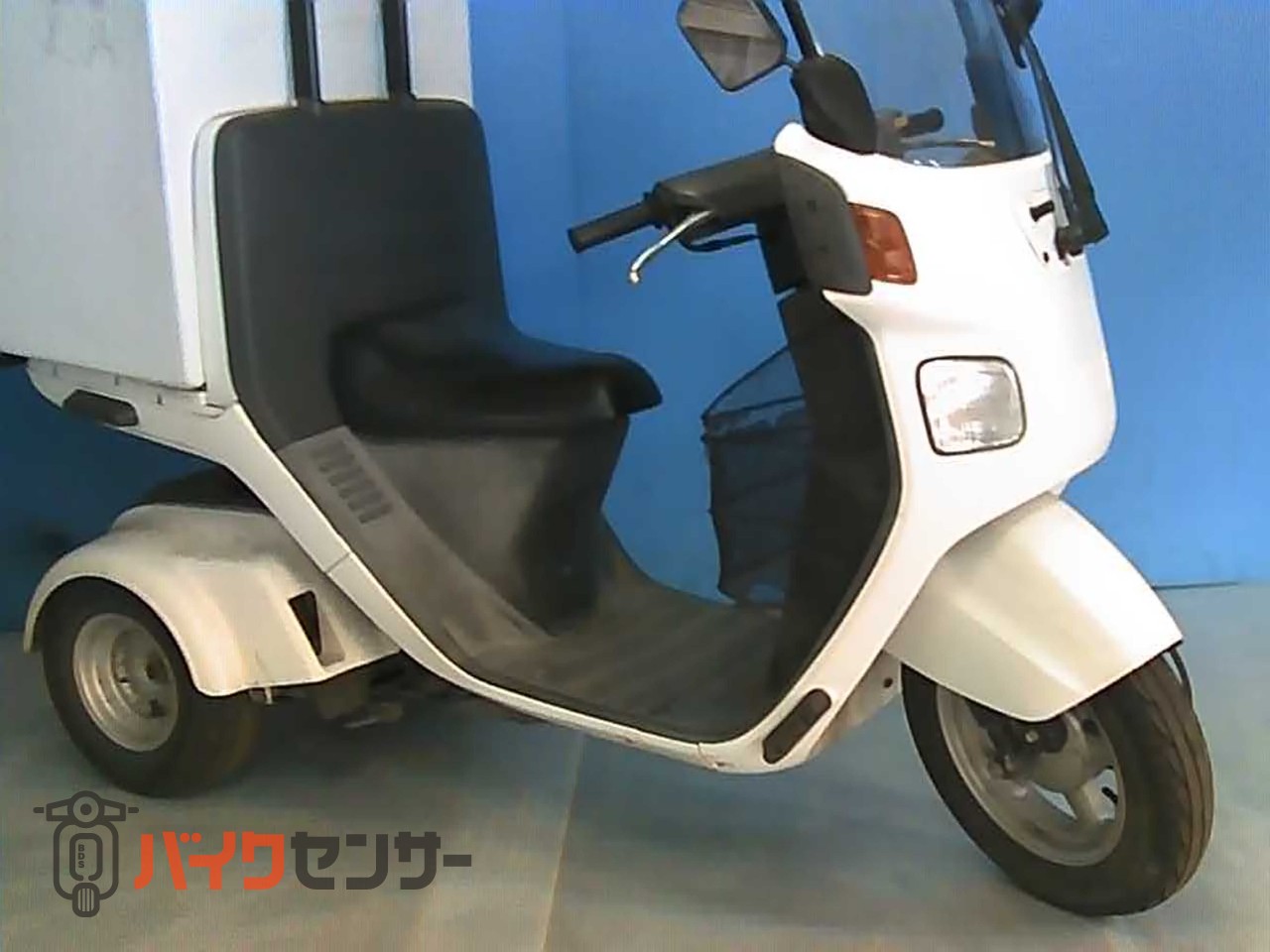 HONDA ジャイロキャノピー2 白 格安提供車 エンジン始動動画 半額配送キャンペーン 諸経費０円 限定価格 現状渡し諸経費￥0- 横浜 P-Yard ホンダ ジャイロキャノピー2 安価提供車 B645686| BDSバイクセンサー