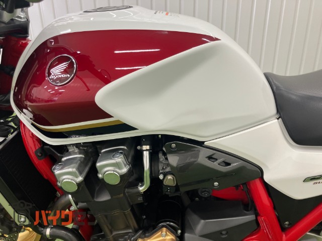 CB1300 SUPER FOUR ETC2．0搭載 ファンクス・ビキニカウル