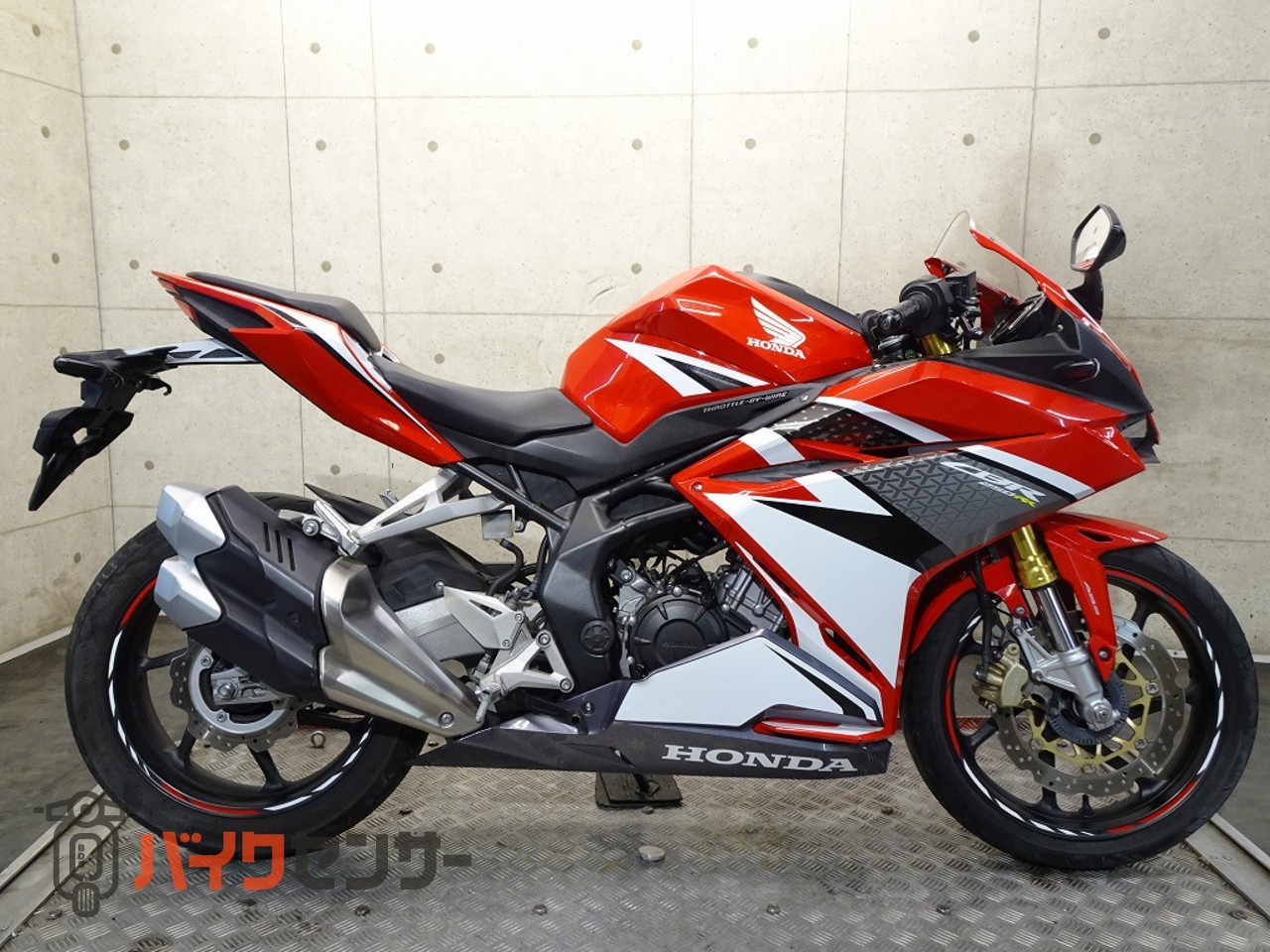 ホンダ CBR250RR MC51 2017年モデル ABS ノーマル 並列2