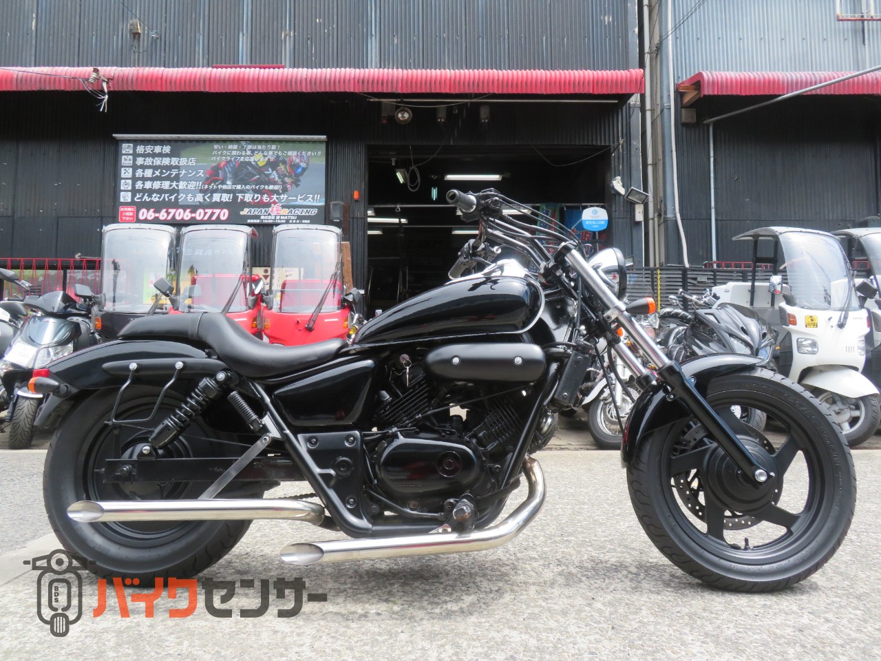 ホンダ マグナ250 フルブラック＆マットカラーカスタム ローダウン