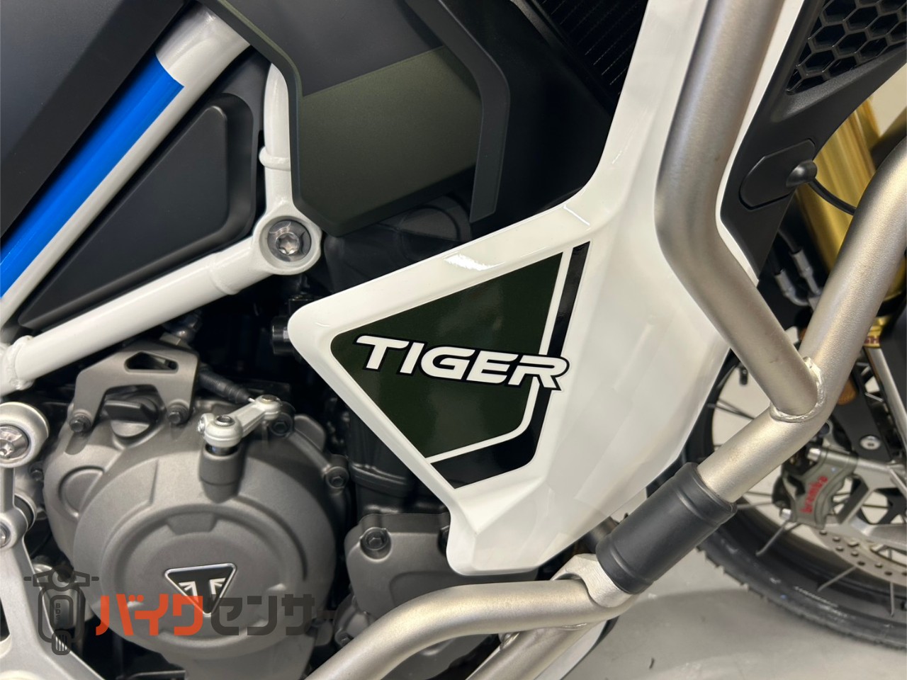 トライアンフ タイガー1200ラリー エクスプローラー ABS シート