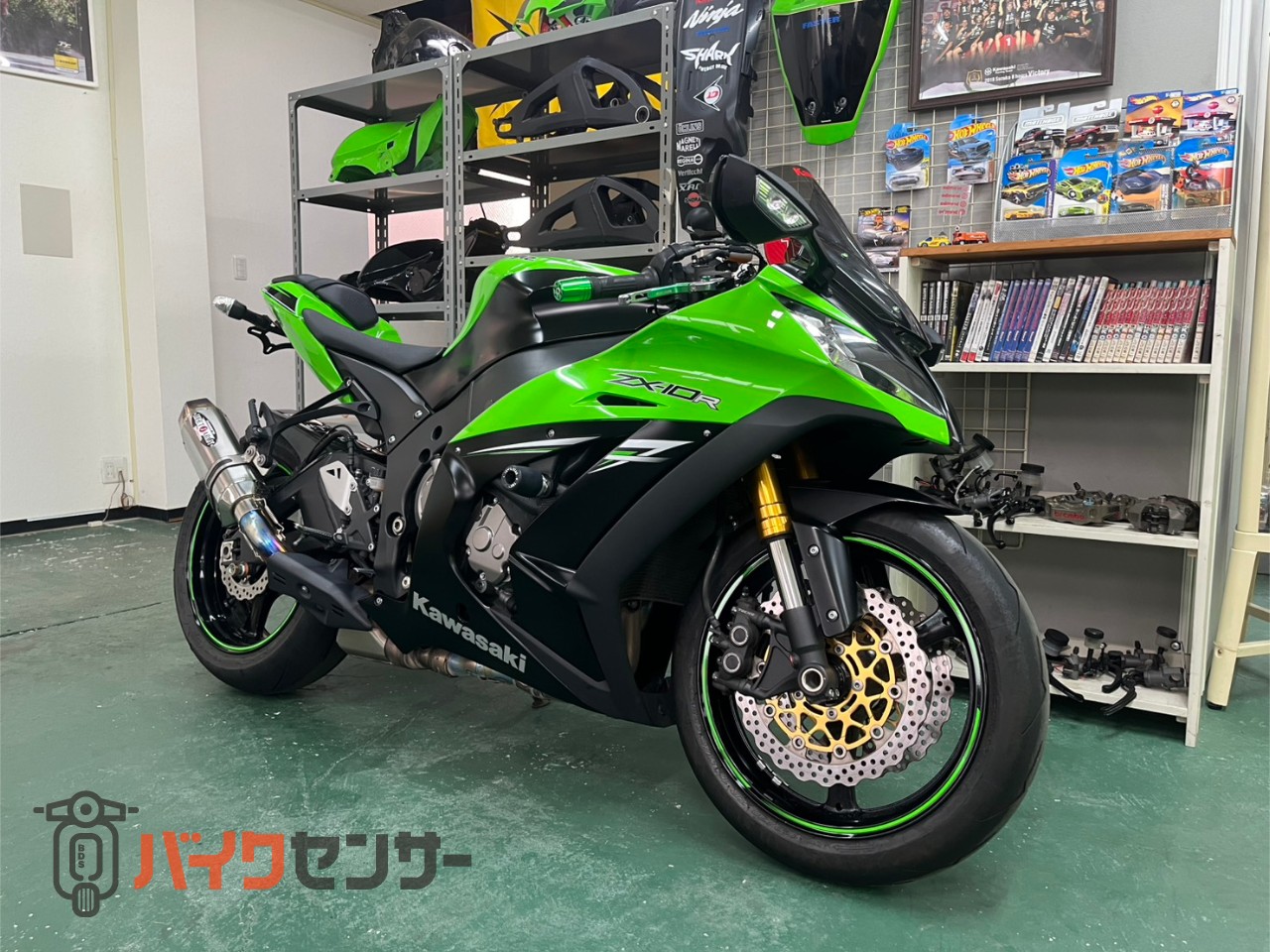 カワサキ Ninja ZX-10R 2015年式 逆車 BEETマフラー 2016