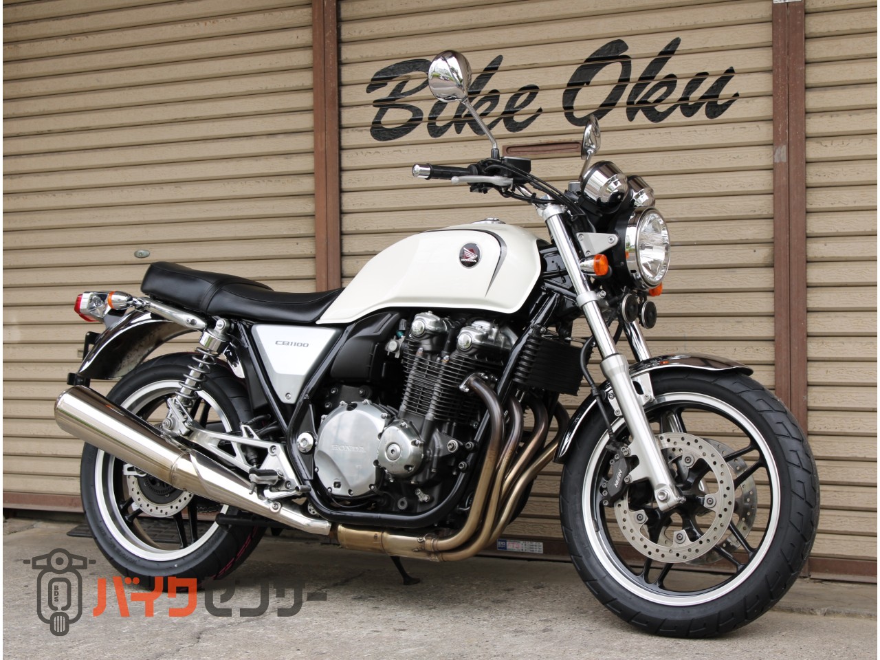 ホンダ CB1100 SC65 2010年モデル 車検2年付 ノーマル タイヤ前後新品
