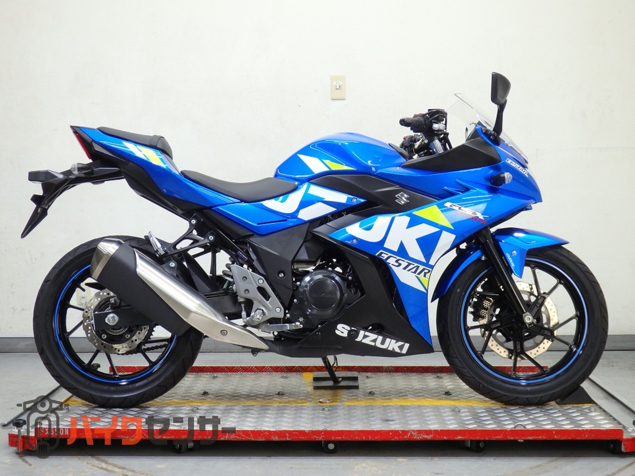 スズキ GSX250R ABS DN11A ノーマル 76113 B648257| BDS