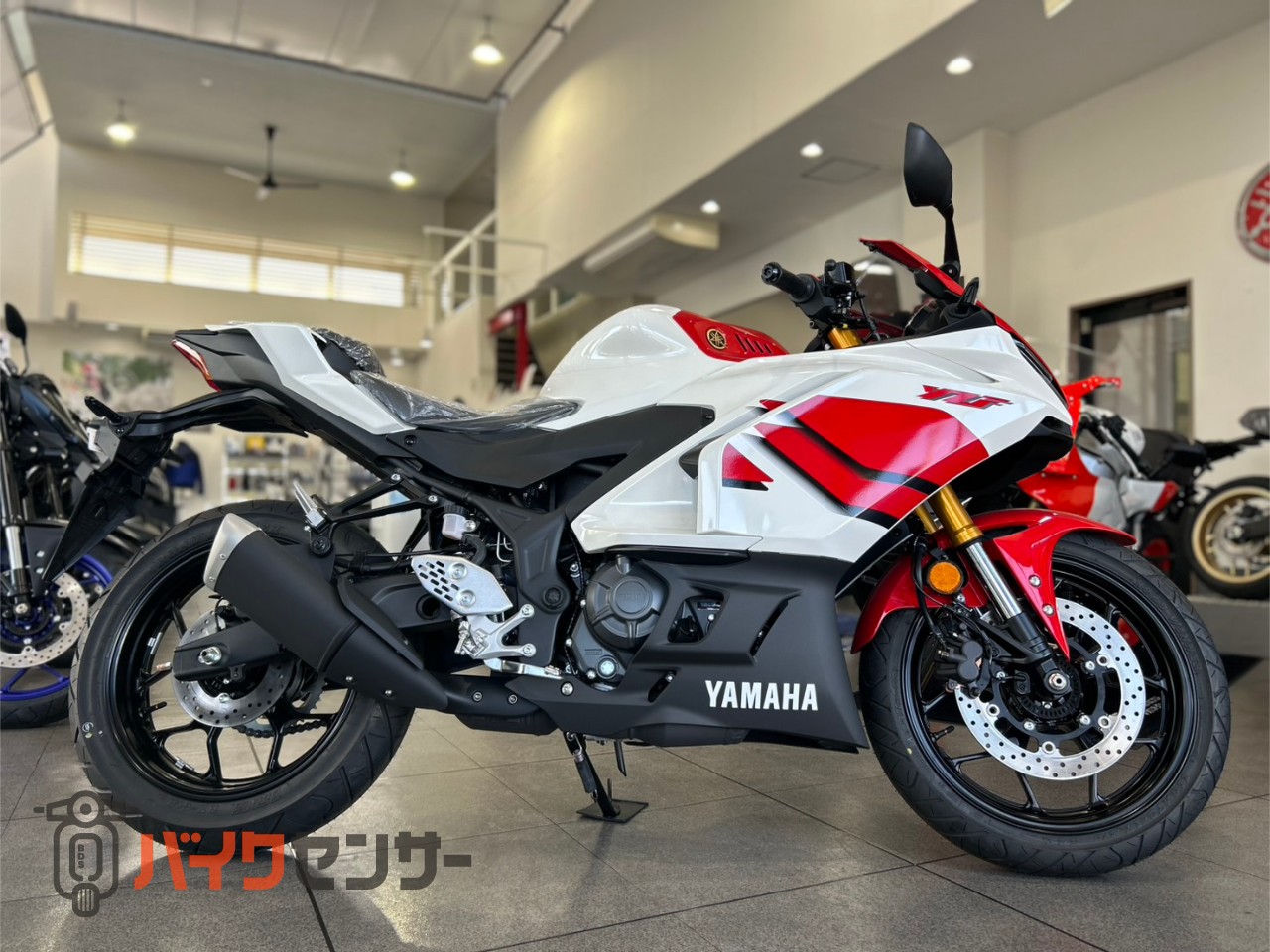 ヤマハ YZF-R25 2026年 70th記念モデル ABS YSBタイプAソケット LED ヤマハ YZF-R25 2026年 70th記念モデル ABS YSBタイプAソケット LED