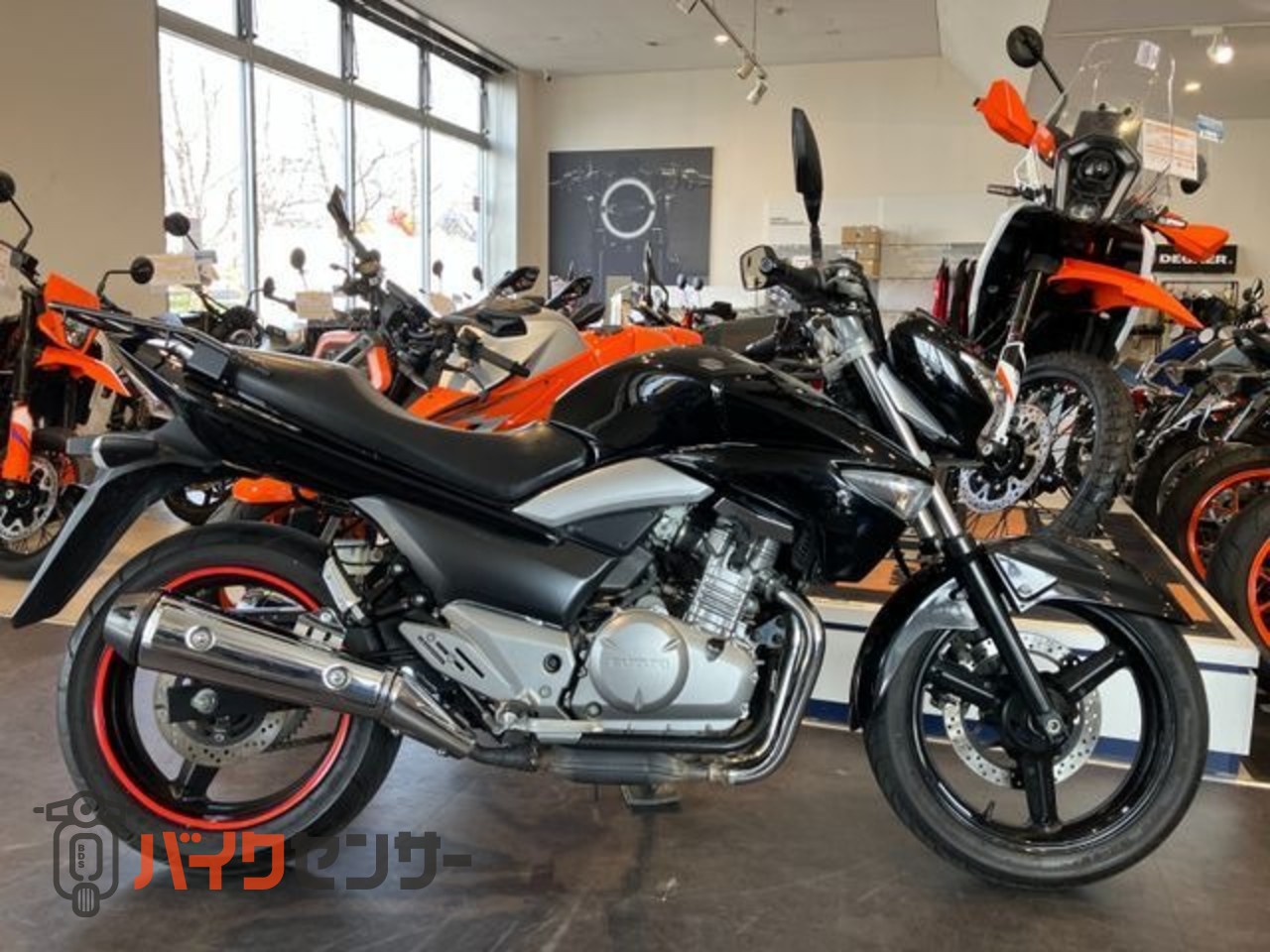 スズキ GSR250[B0301501526] USB アクセサリーバー リアキャリア