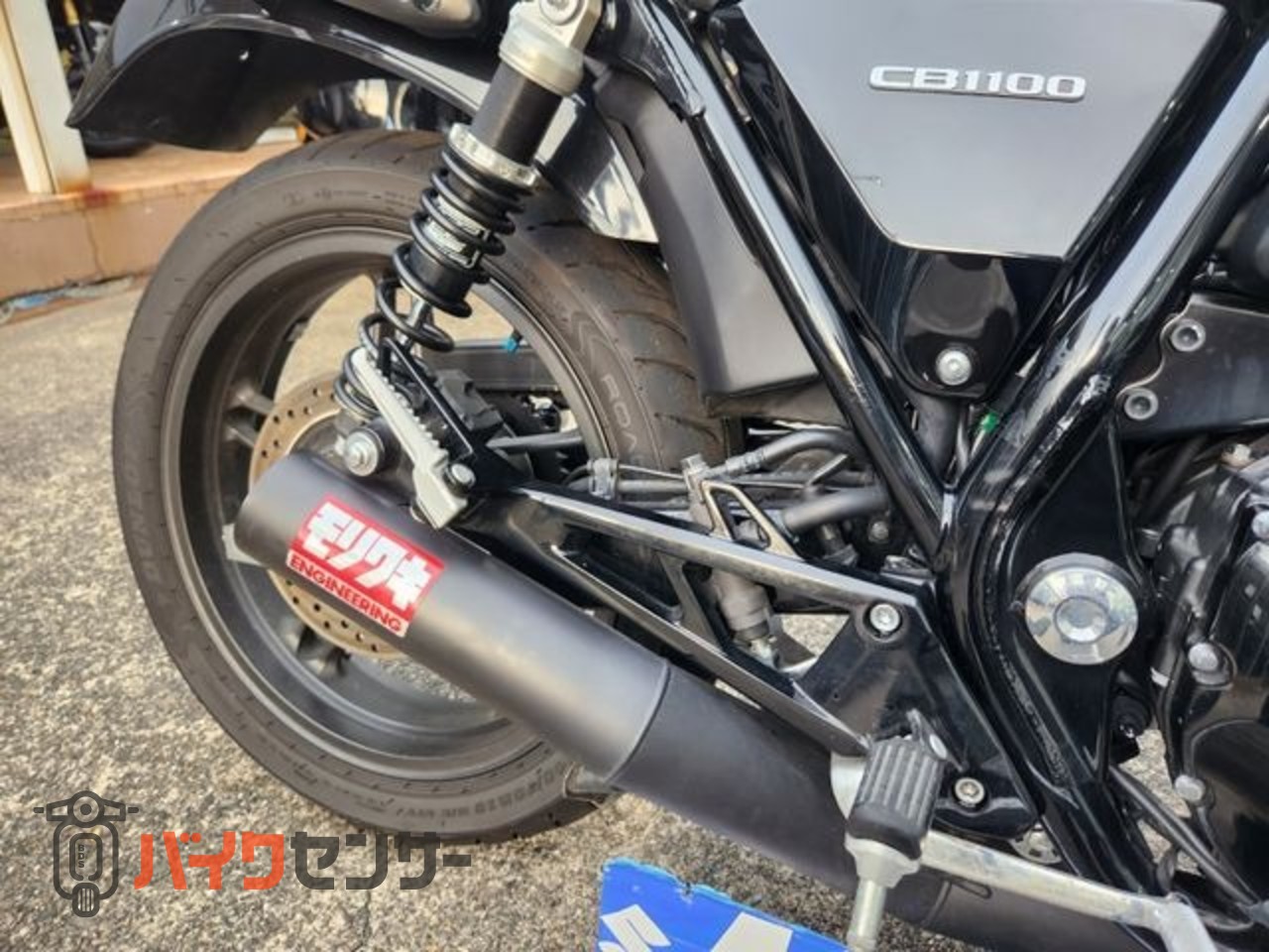 ホンダ CB1100［ブラックスタイル ABS］ 空冷1100エンジン 6速