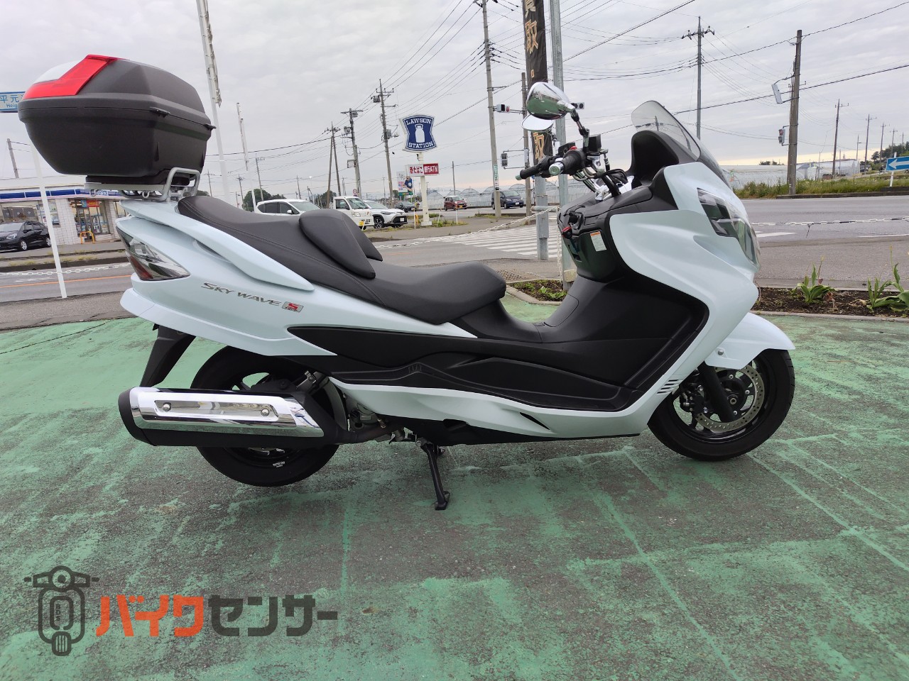 スズキ　スカイウェイヴ250タイプS　ノーマル　実働中古車　タイヤ前後バリ山　バッテリー新品　オイル交換済み　書類あり スズキ スカイウェイブ250 タイプS ベーシック L2モデル 前後タイヤ