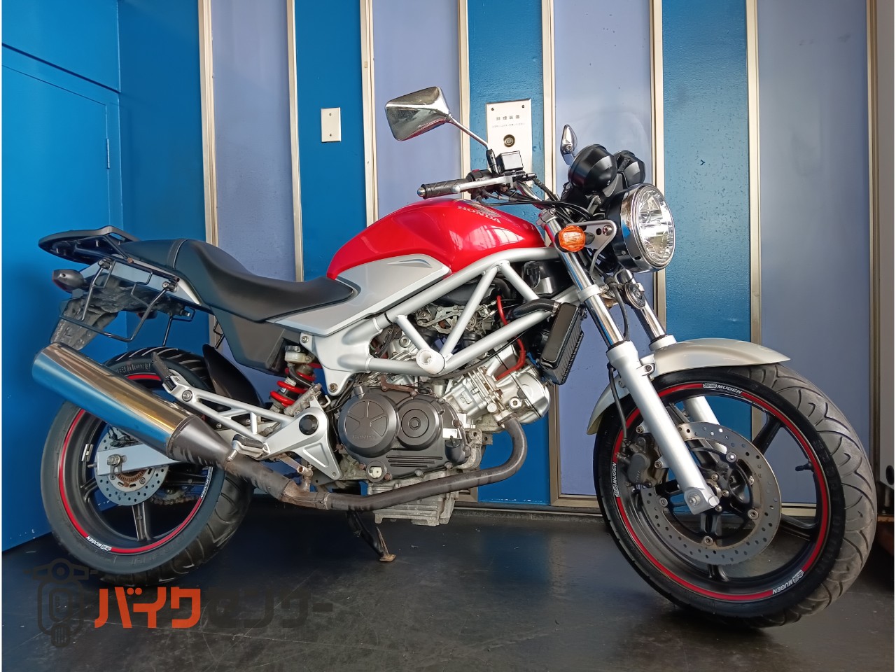 自賠責令和9年4月まで！ホンダ　VTR250 FI ホンダ】250ccロードスポーツ「VTR」7/18 発売| バイクブロス・マガジンズ