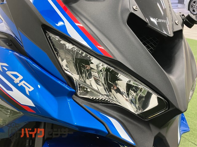 Ninja ZX-4R SE 水冷4気筒 クイックシフター フレームスライダー