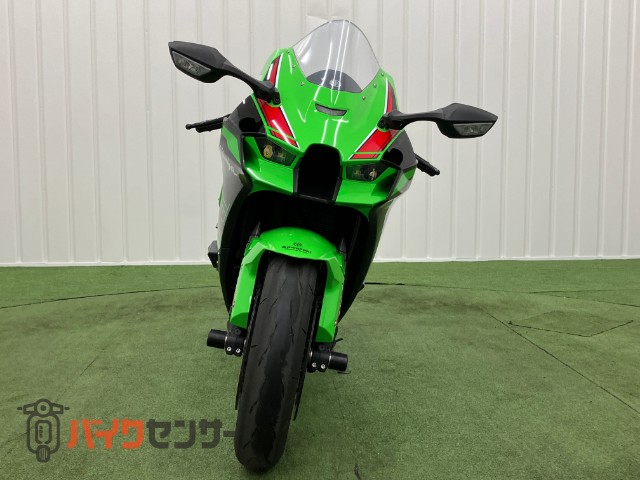 Ninja ZX-10R 水冷4気筒 KRT Edition TFTメーター