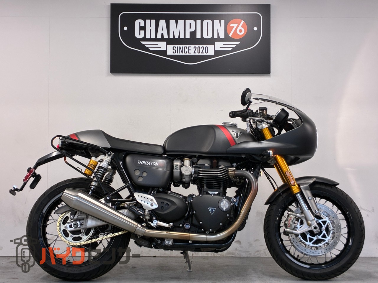 トライアンフ スラクストン1200RS・2021年モデル・オーリンズリアサス