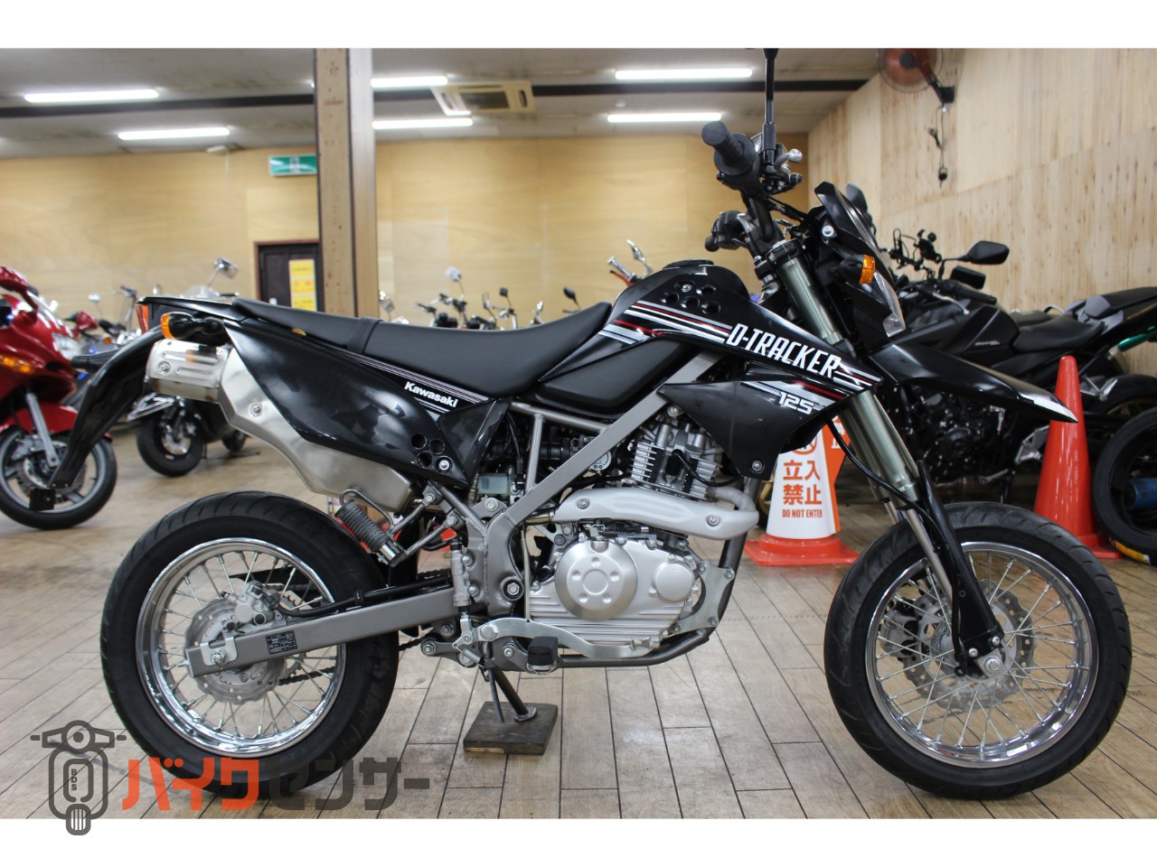 カワサキ　Dトラッカー125 実動　ベース　DX125D カワサキ Dトラッカー125 LX125D 実働 書類付き FI キレイめ 吹け