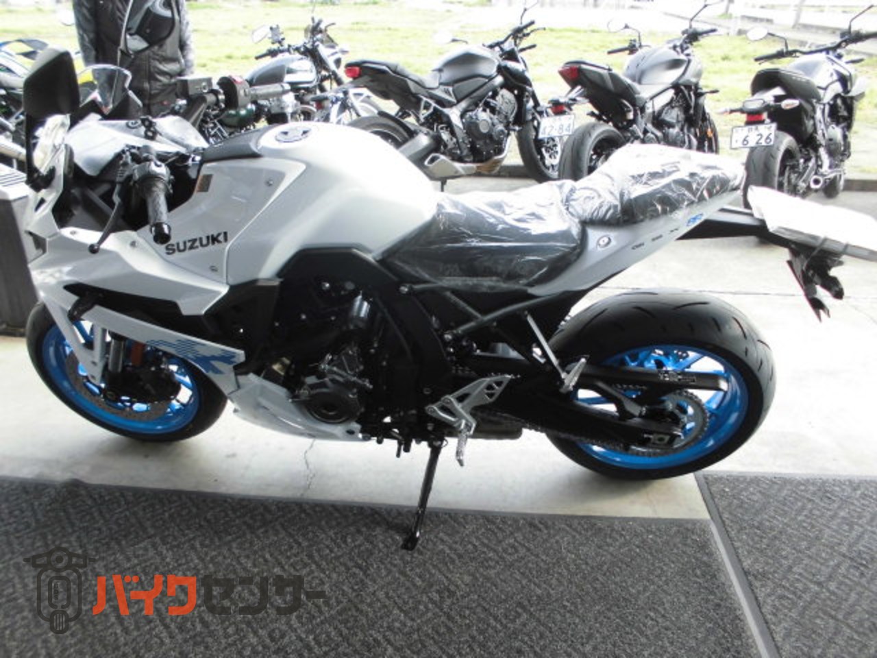 スズキ GSX-8R 2026モデル即納できます B652199| BDSバイクセンサー