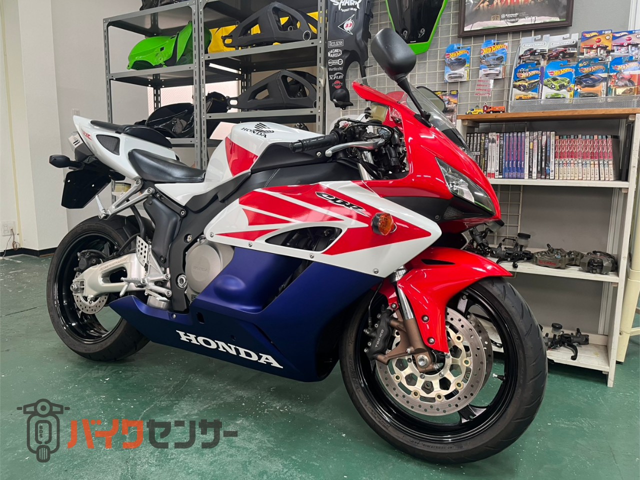 ホンダ CBR1000RR 2004年式 前期型 SC57 フルノーマル車