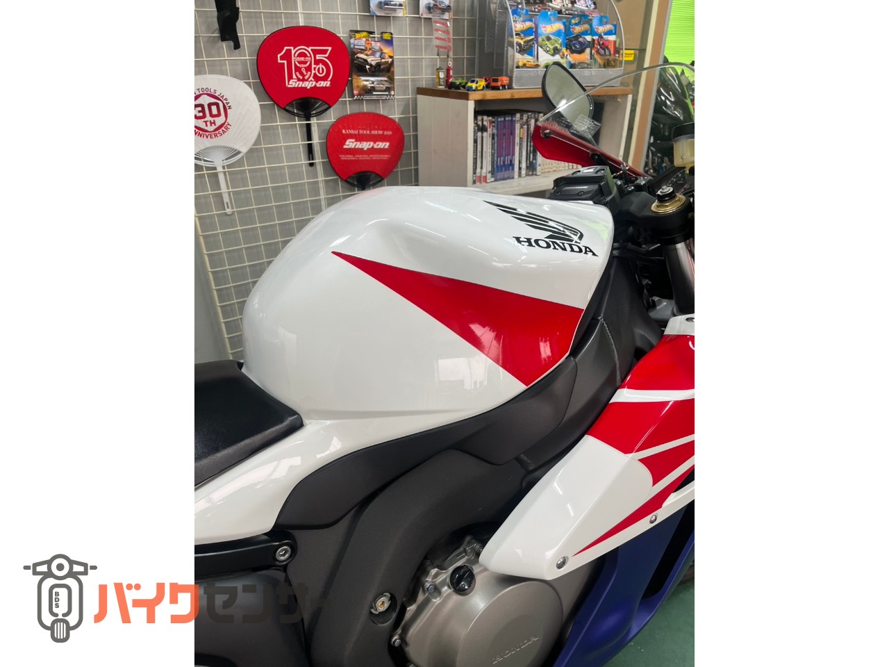 ホンダ CBR1000RR 2004年式 前期型 SC57 フルノーマル車