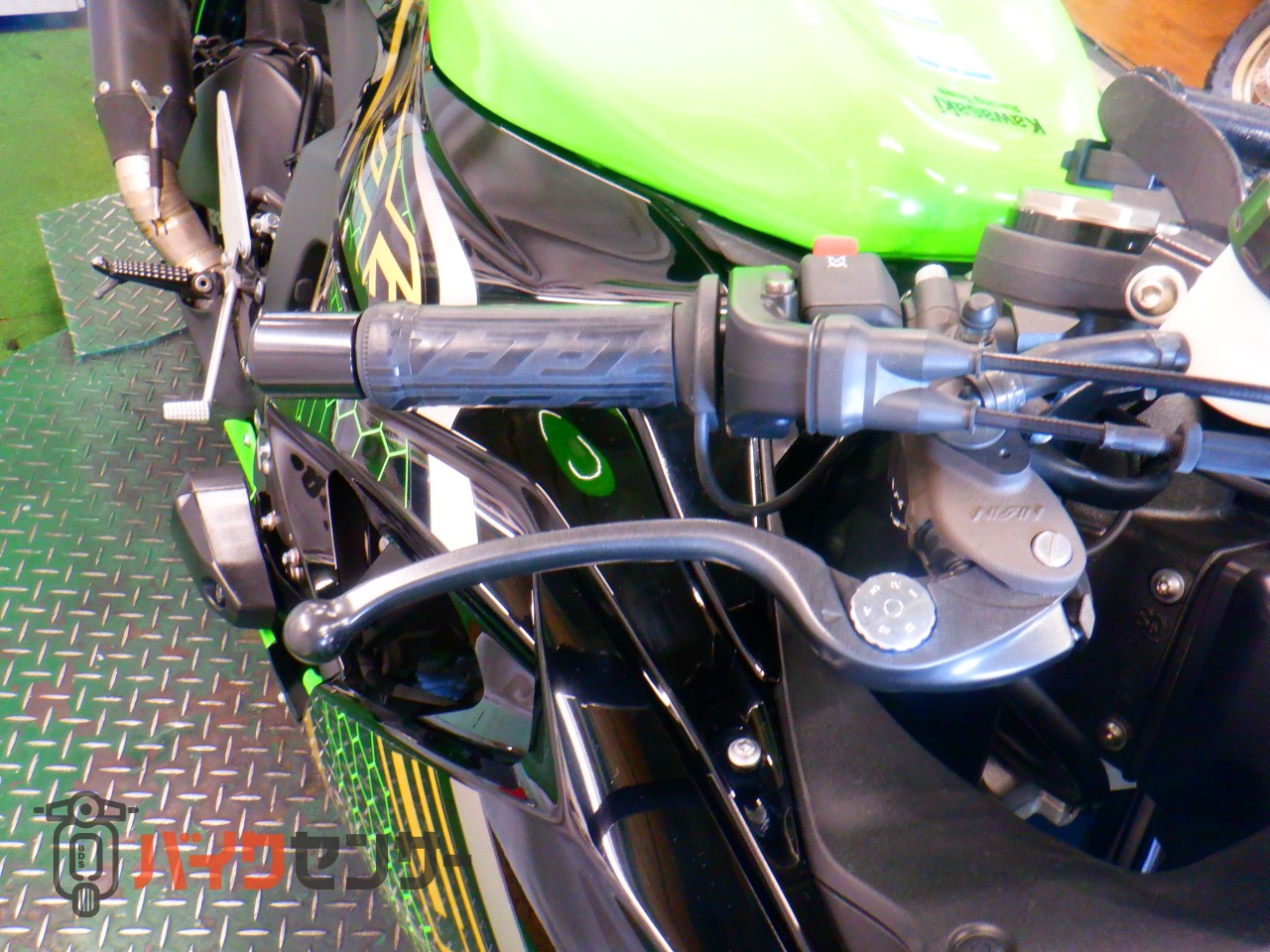 カワサキ Ninja ZX-6R ETC2.0 前後ドライブレコーダー USBポート