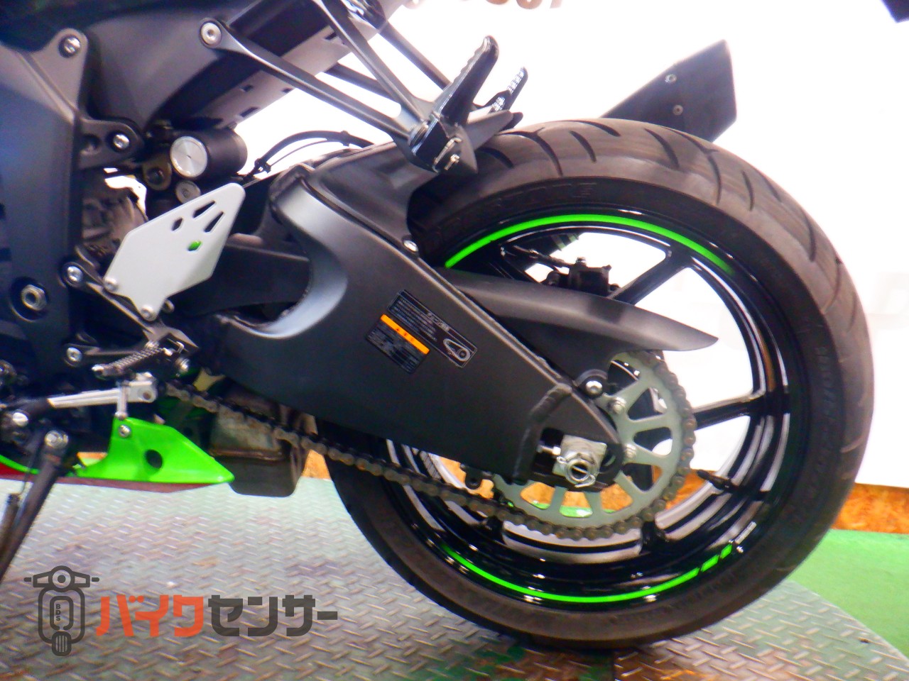 カワサキ Ninja ZX-6R ETC2.0 前後ドライブレコーダー USBポート