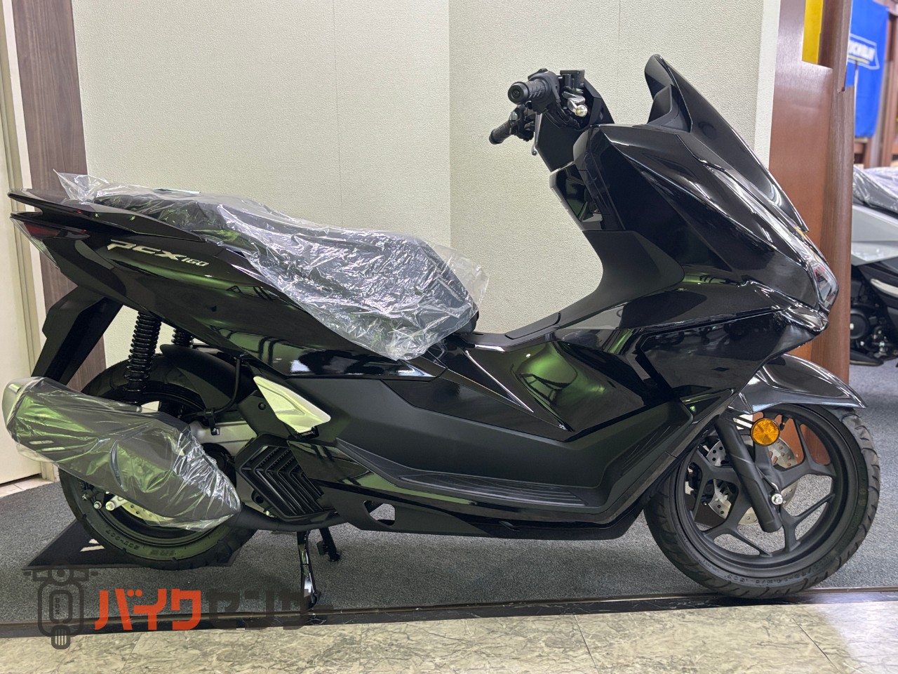 ホンダ PCX160 2025年モデル ブラック 新車 B654721| BDSバイクセンサー