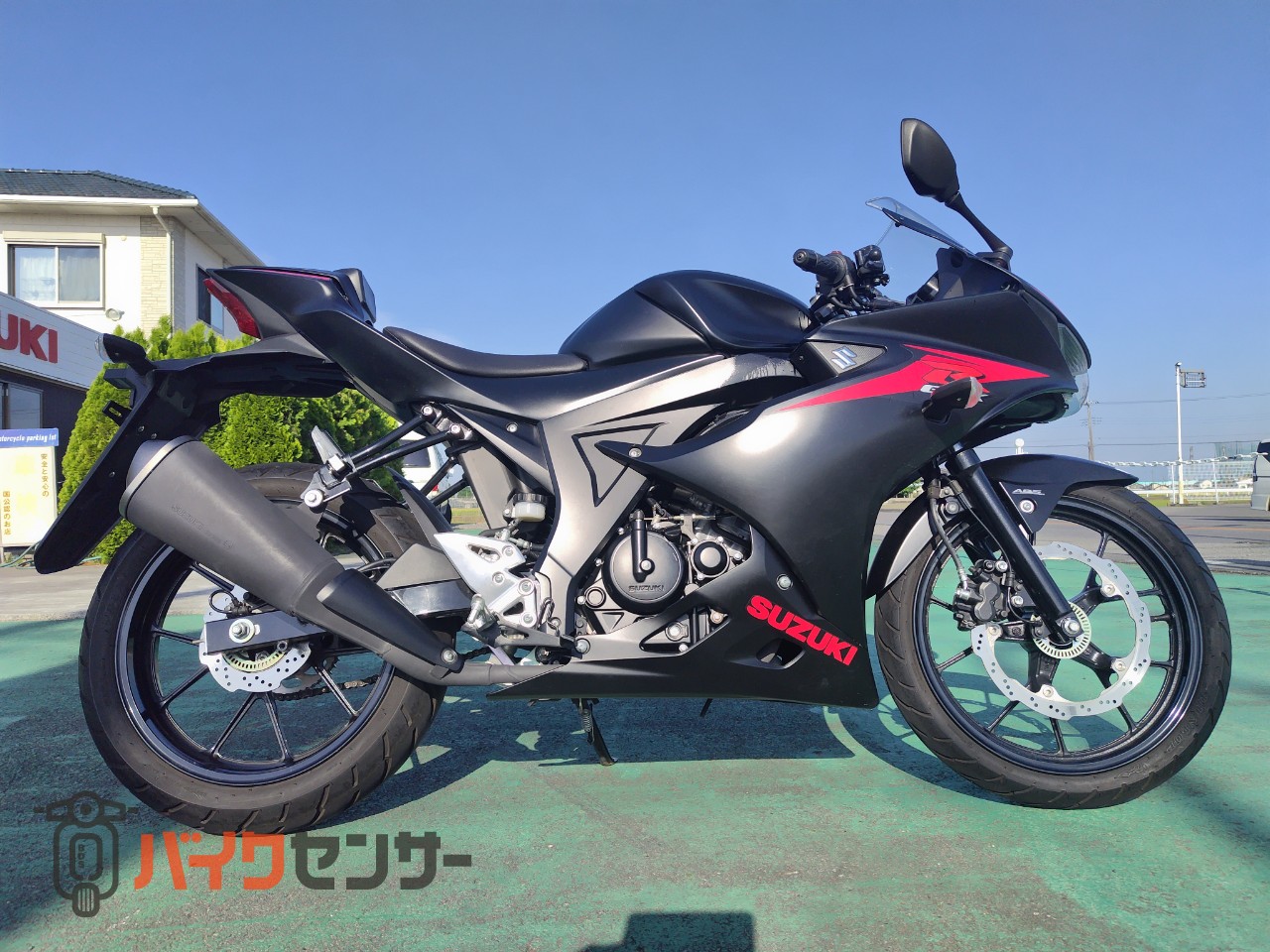 スズキ GSX-R125 2018年モデル 前輪2024年32週目製造品 後輪
