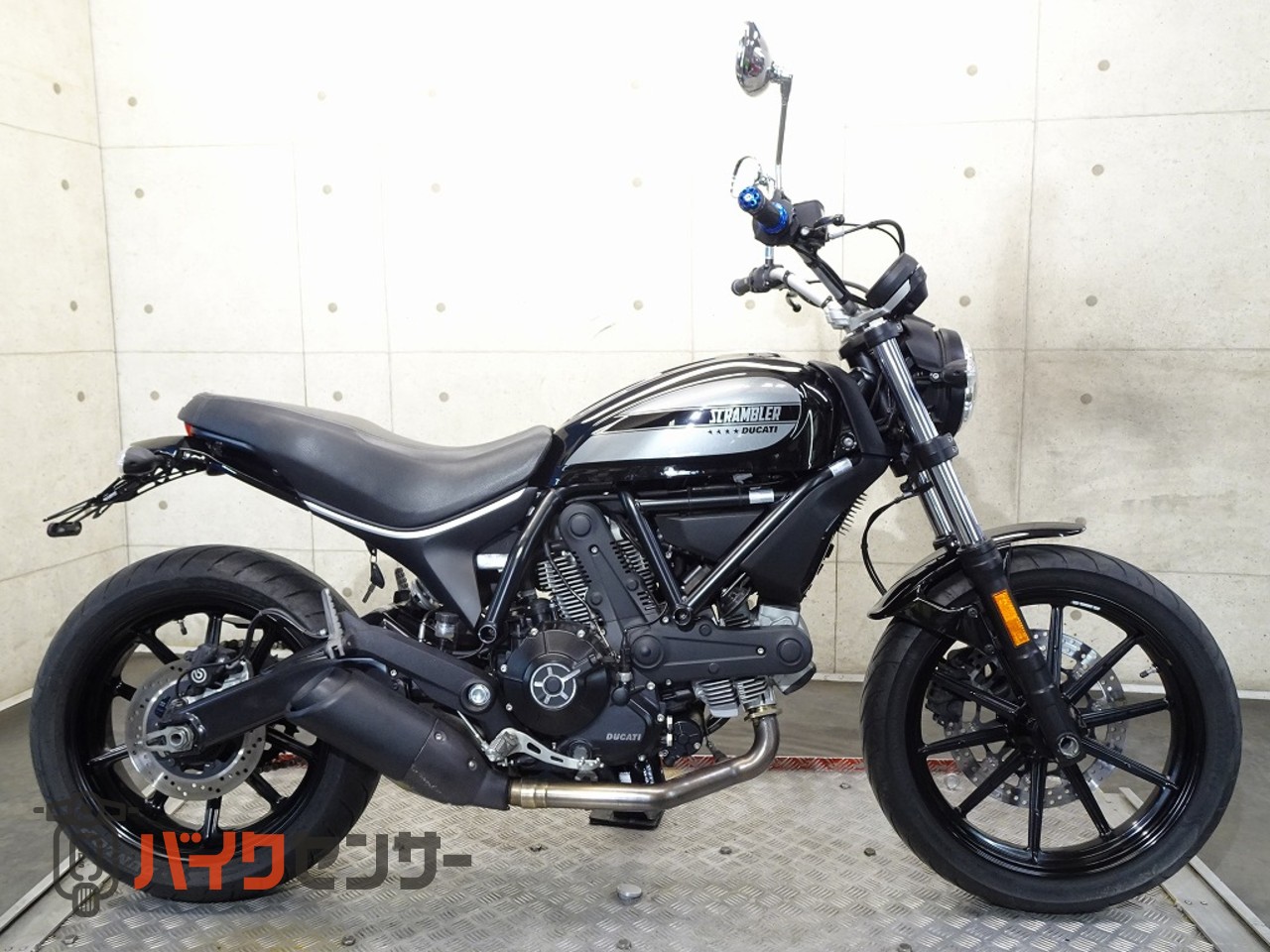 ドゥカティ スクランブラーSIXTY2 ABS Lツインエンジン