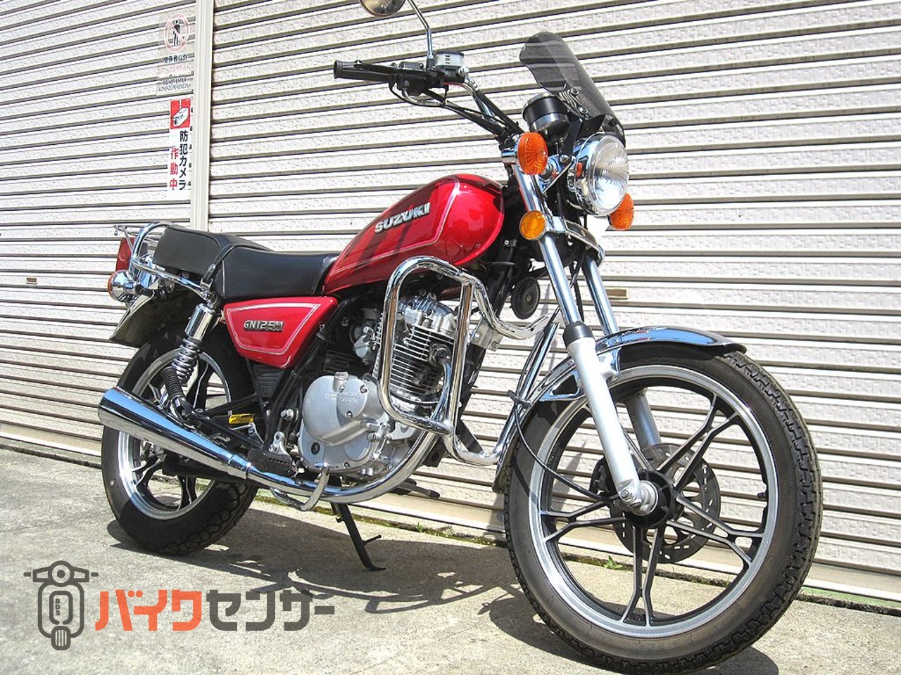 スズキ GN125H ノーマル車 2017年モデル エンジンガード メーター