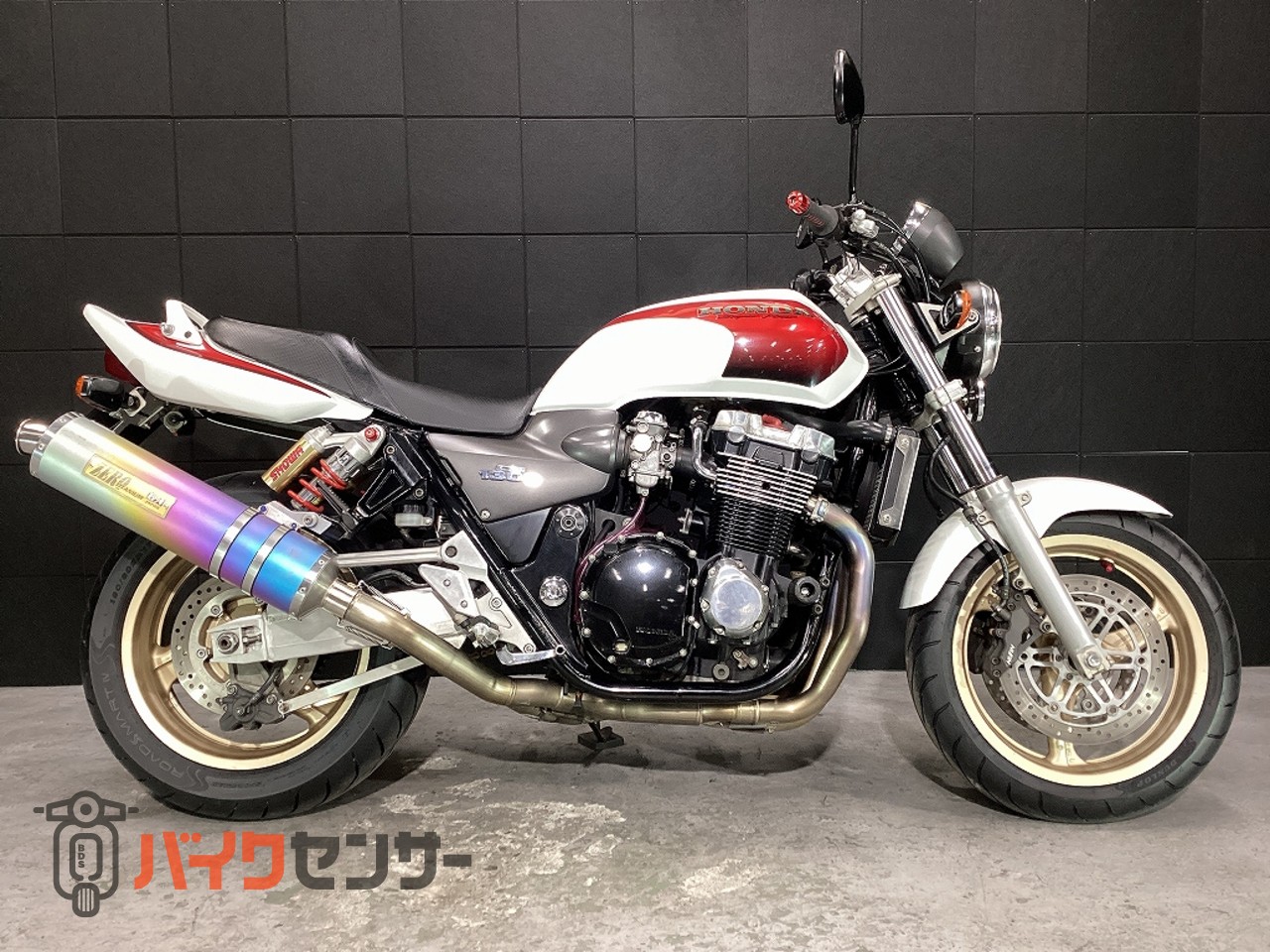 ホンダ CB1300SF 乗出し整備済・車検残(R9年4月迄)・ETC2.0装備・前後