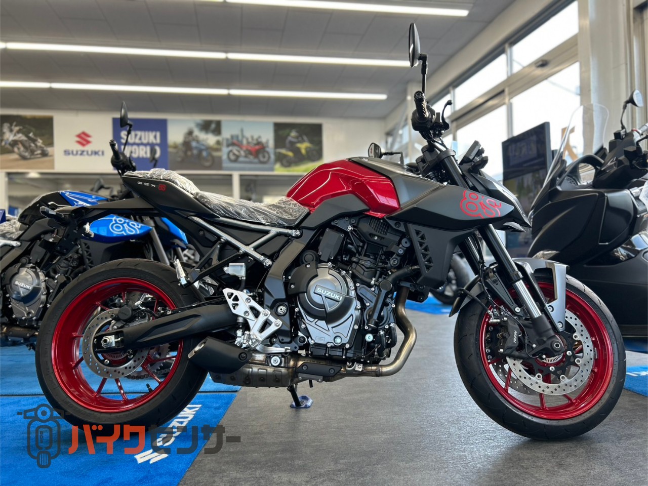 スズキ GSX-8S 2026年モデル キャンディダーリングレッド(YYG)/マット