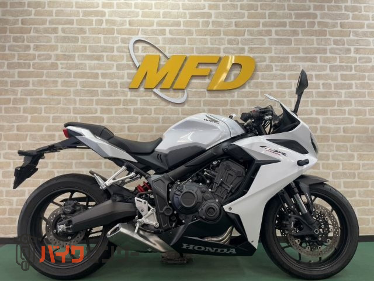 ホンダ CBR650R USB ETC マルチバー 社外ヘルメットロック 追加