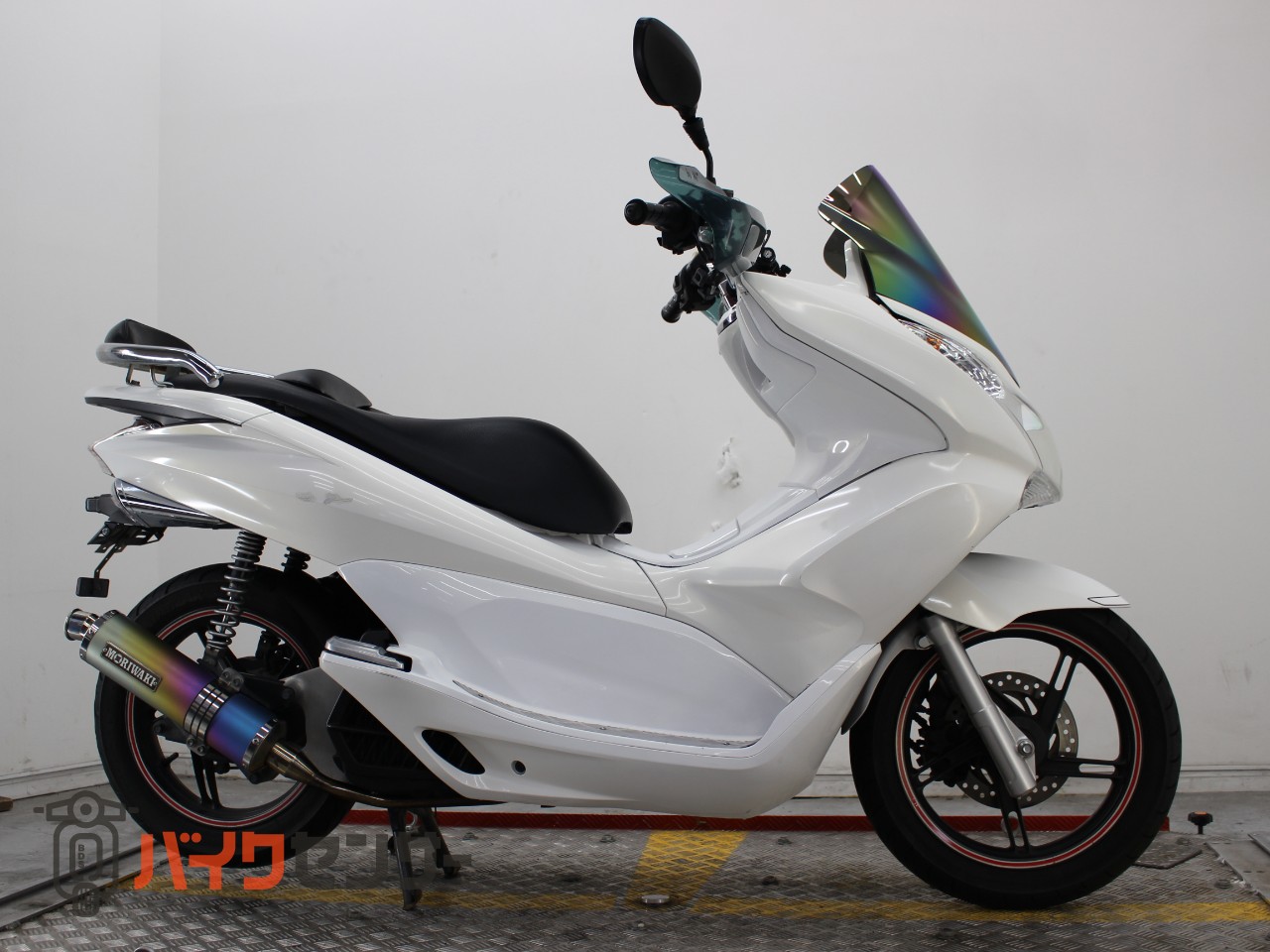 ホンダ PCX125・モリワキマフラー・カスタムスクリーン B656757| BDS ホンダ PCX125・モリワキマフラー・カスタムスクリーン B656757| BDS