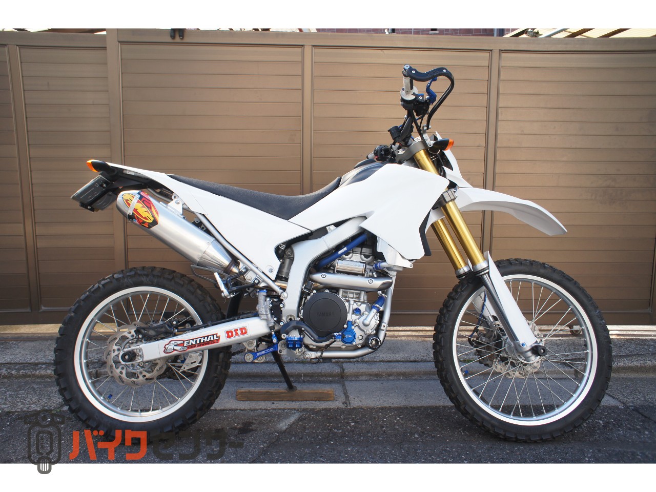 ヤマハ WR250R SP忠男パワーボックス・FMFサイレンサー 社外