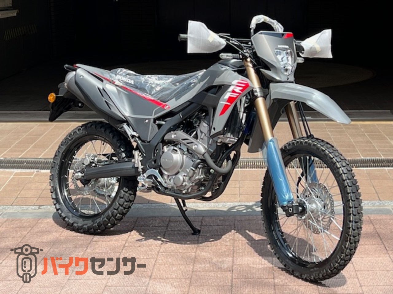 ホンダ CRF250L 現行モデル 日本仕様 正規 新車 スウィフトグレー ホンダ CRF250L 現行モデル 日本仕様 正規 新車 スウィフトグレー