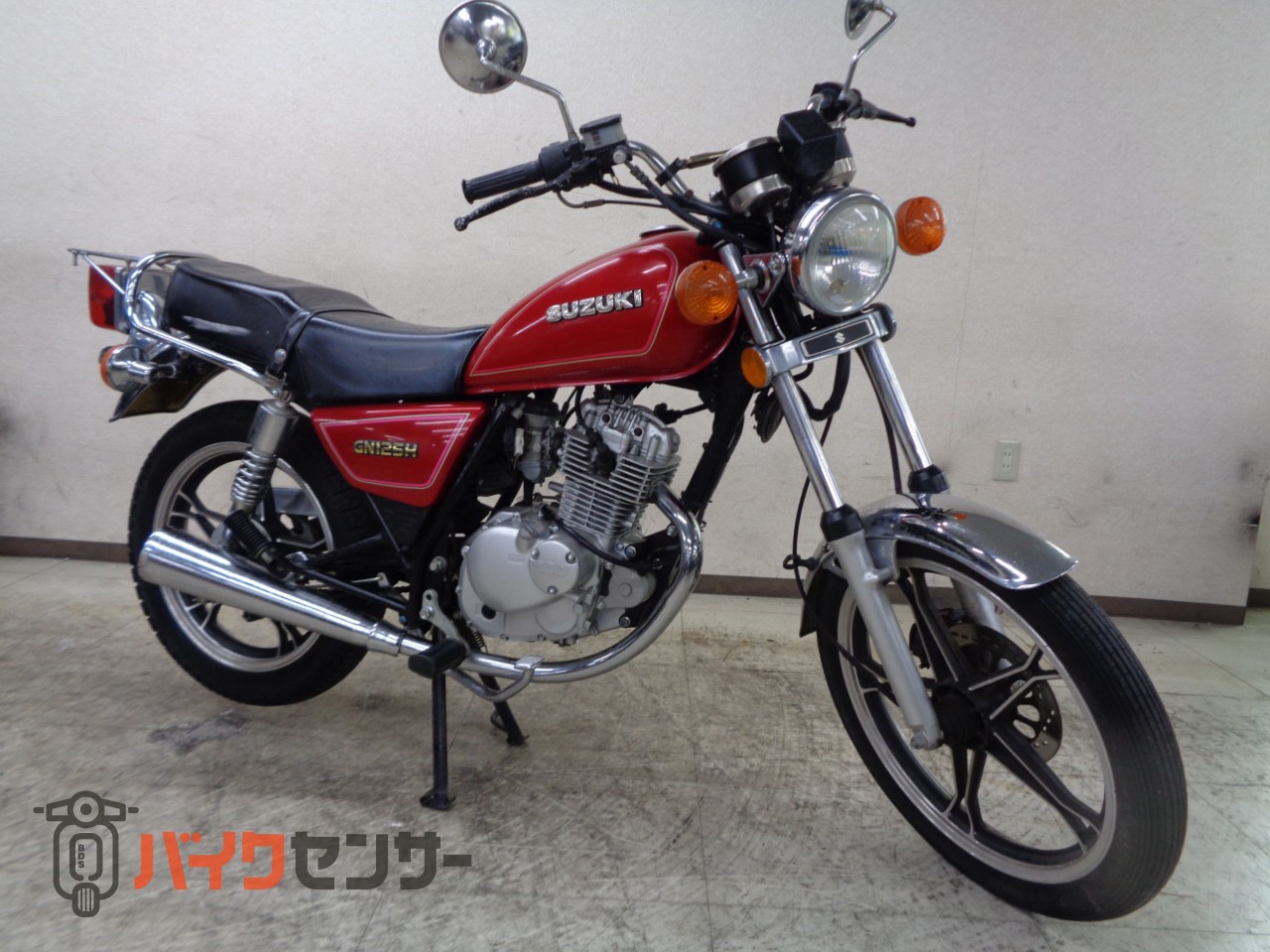 スズキ GN125H キャブ車 レッド フロントディスクブレーキ リア