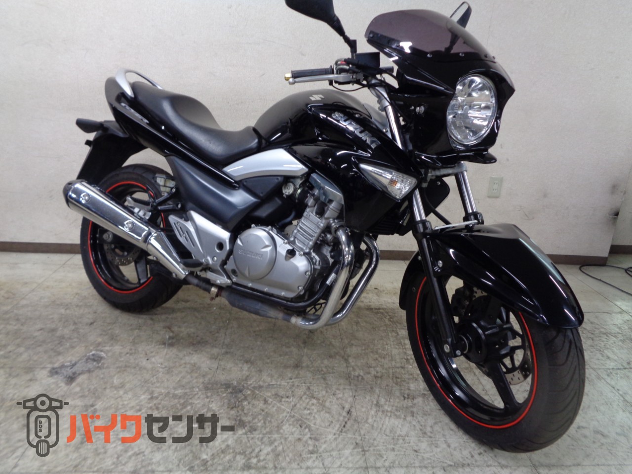 スズキ GSR250 丸目ヘッドライト ビキニカウル インジェクション