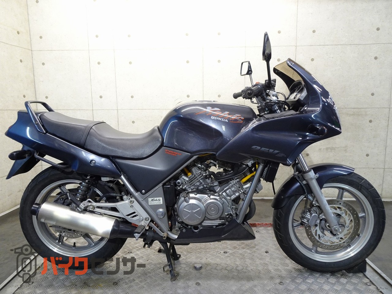 ホンダ ゼルビス MC25 1992年モデル ノーマル ハーフカウル V