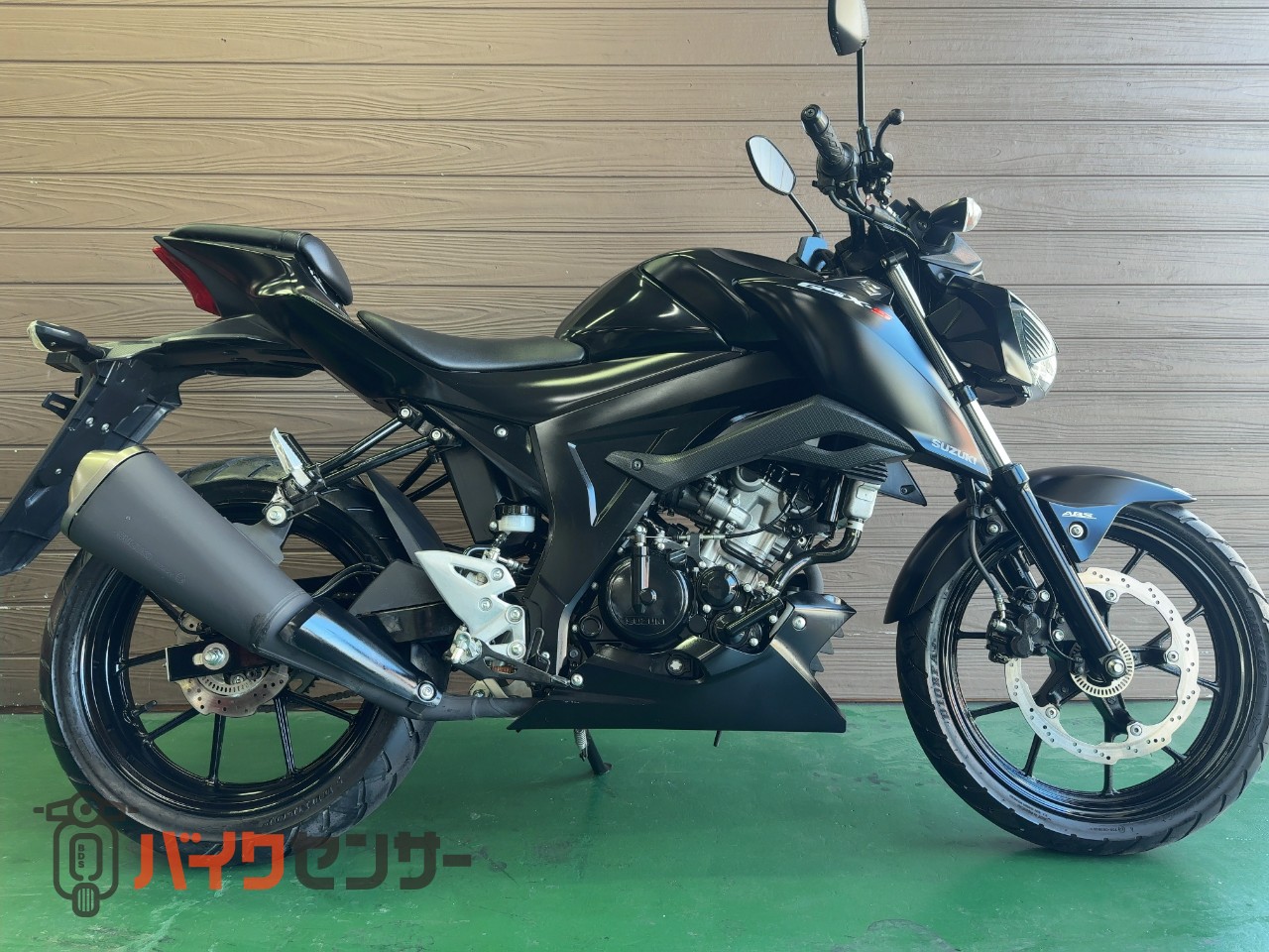 スズキ GSX-S125 バッテリー・オイル新品 B657469| BDSバイクセンサー