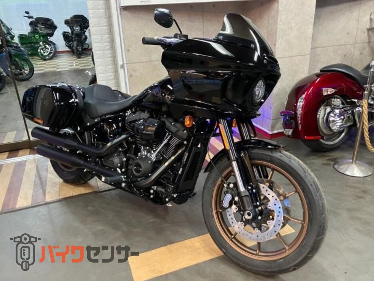 ハーレーダビッドソン FXLRSTソフテイルローライダーST B657479| BDS