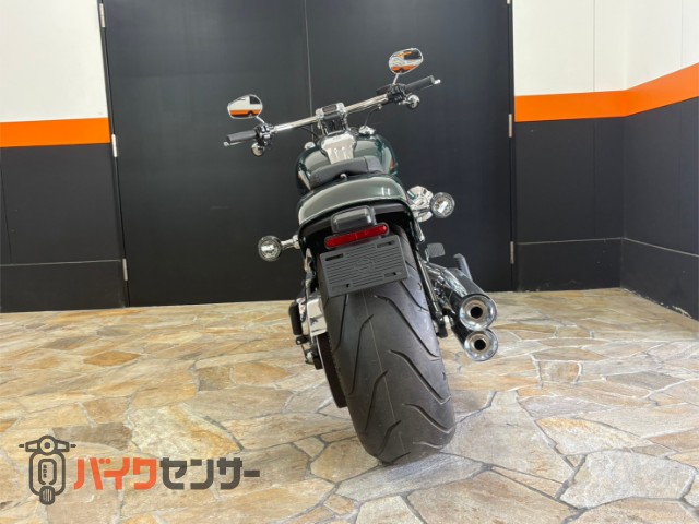 FXBR ソフテイルブレイクアウト 2024年モデル グリーン - Harley