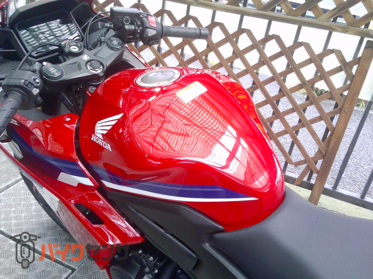ホンダ CBR400R NC65 カラー液晶メーター B659447| BDSバイクセンサー