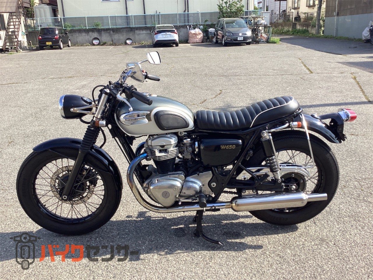 カワサキ W650 A6 ワイバンマフラー ワイドハンドル 社外シート