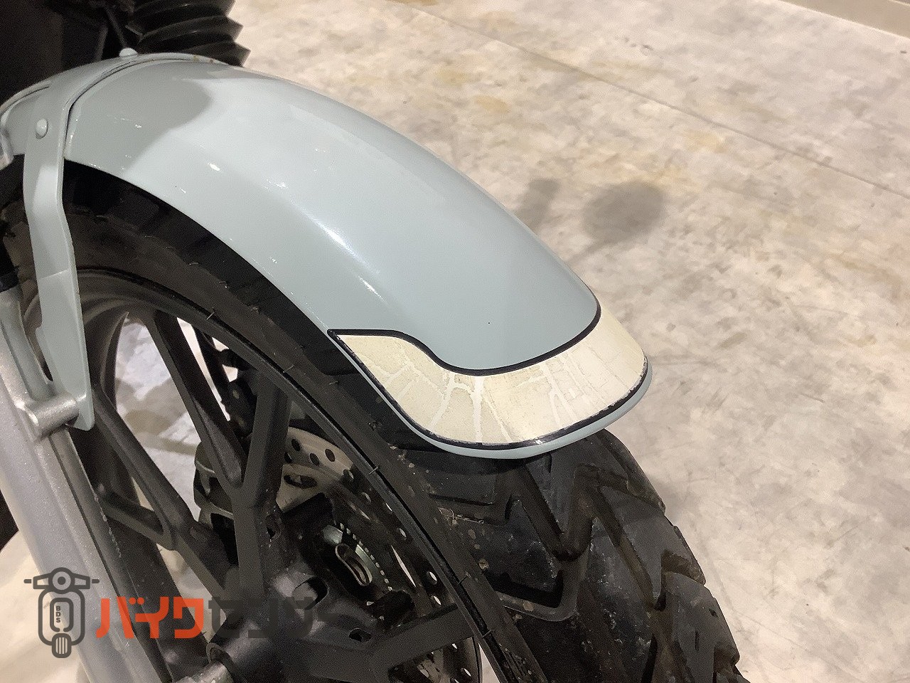 ホンダ クロスカブ110 2022年モデル グリップヒーター GIVI製ボックス