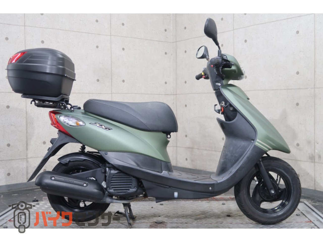 ヤマハ JOG SA55J GIVIトップボックス 77245 B661210| BDSバイクセンサー