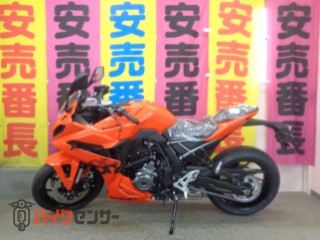GSX-8R　　新車 ２6年
