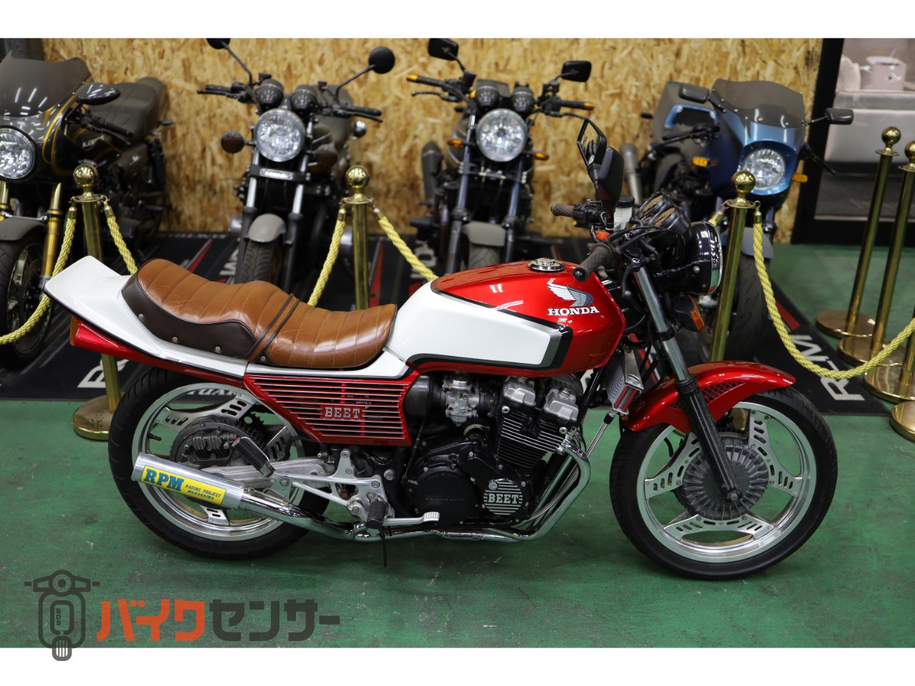 ホンダ ホンダ CBX400F 赤白2型仕様 カスタム多数 B662215